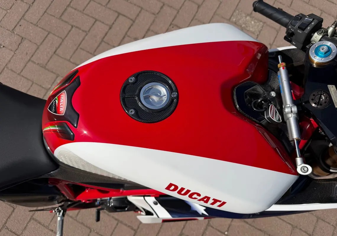 994f83c9-d8b1-4abc-8f23-8f1a27e8276c.jpg (1)