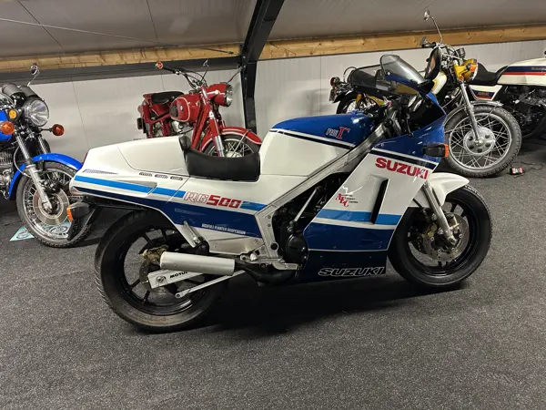 Suzuki RG500