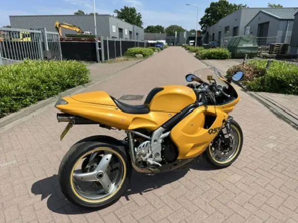 Triumph Daytona 955i
