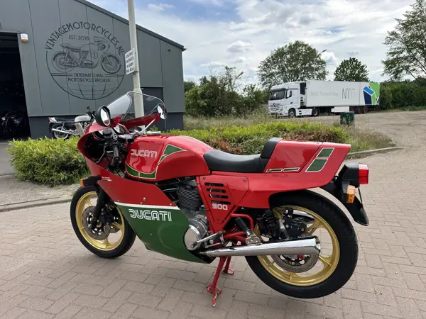 Ducati MHR900